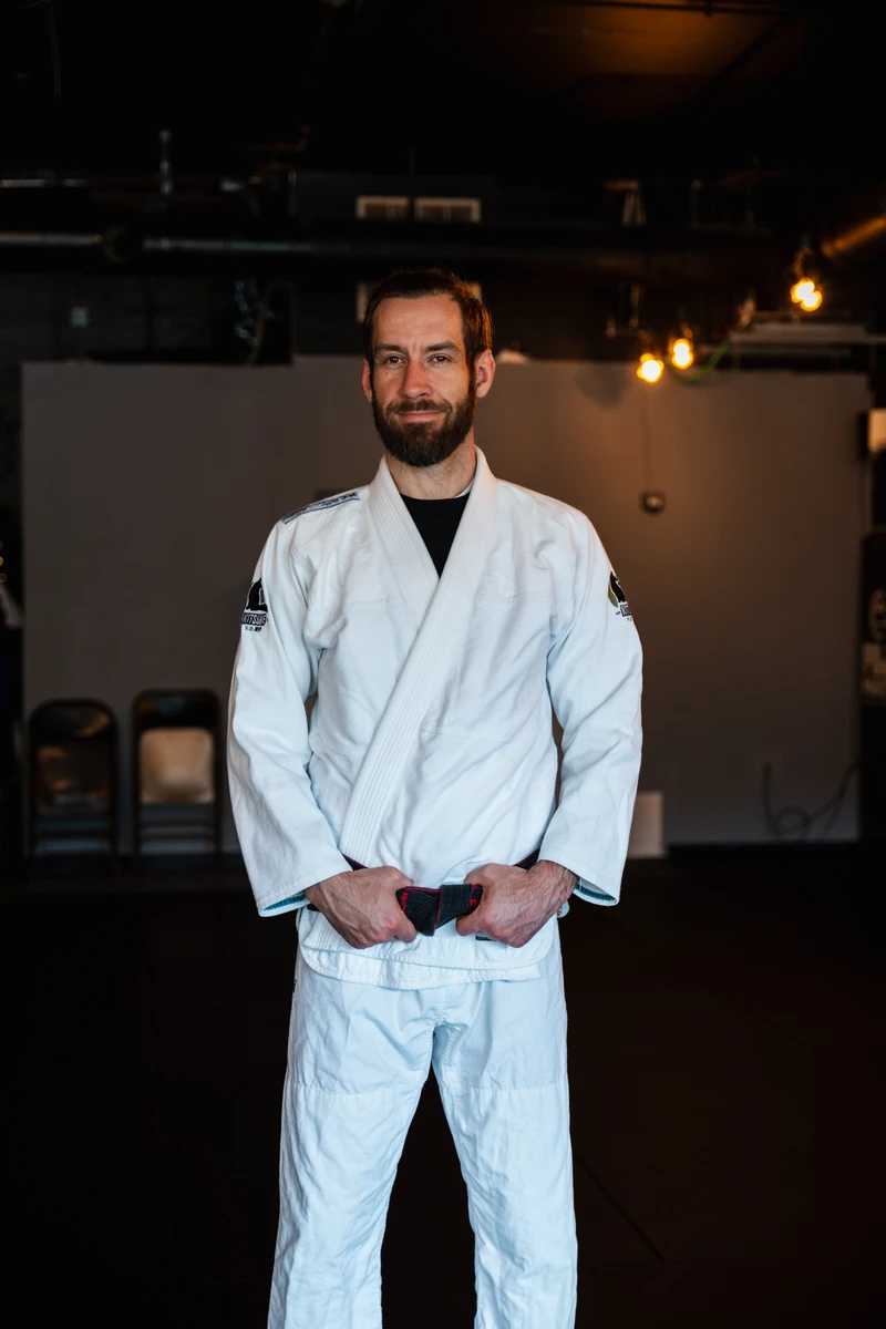 A coach at Speak Easy Jiu Jitsu
